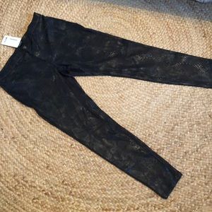 Snake-skin jeggings